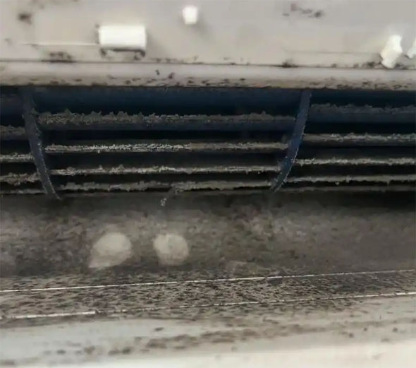 孝感空调吹的风有股烧焦味是怎么回事